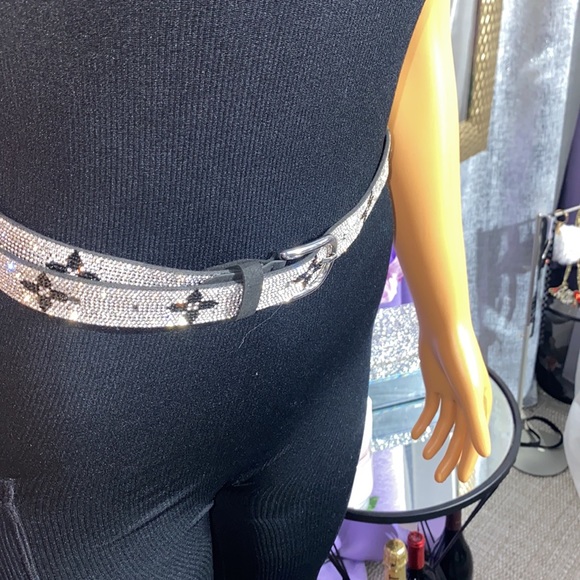 Stylish Belts - Picture 2 of 8